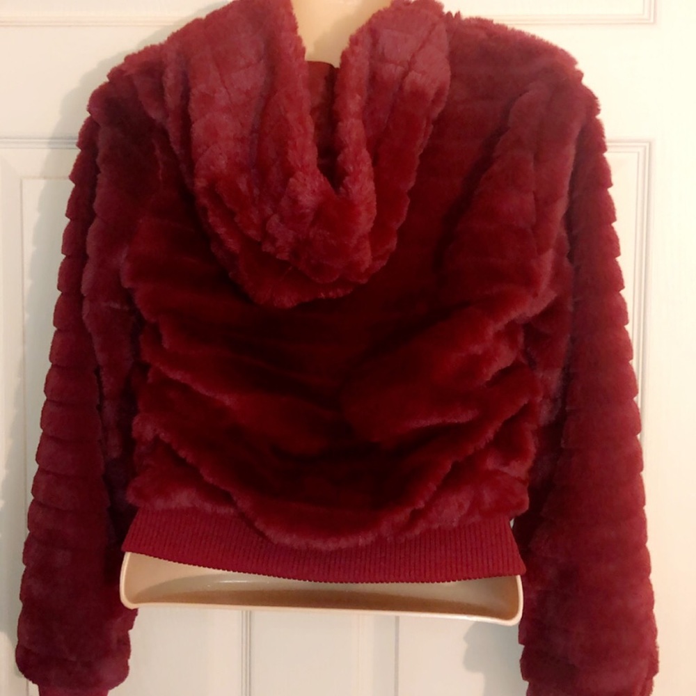 🆕LOVE TREE Faux Fur Zip Up Hood Jacket - Picture 4 of 4